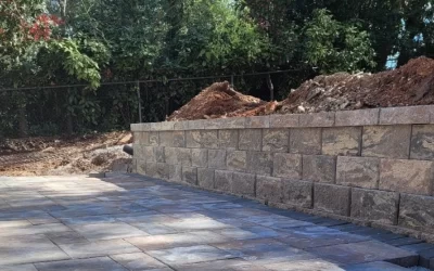 Block vs. Railroad Tie Retaining Walls – Which One is Better?